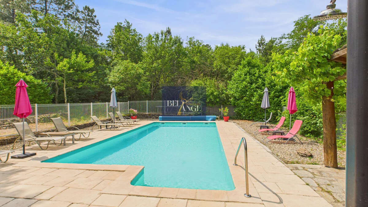 Maison à LARGENTIERE