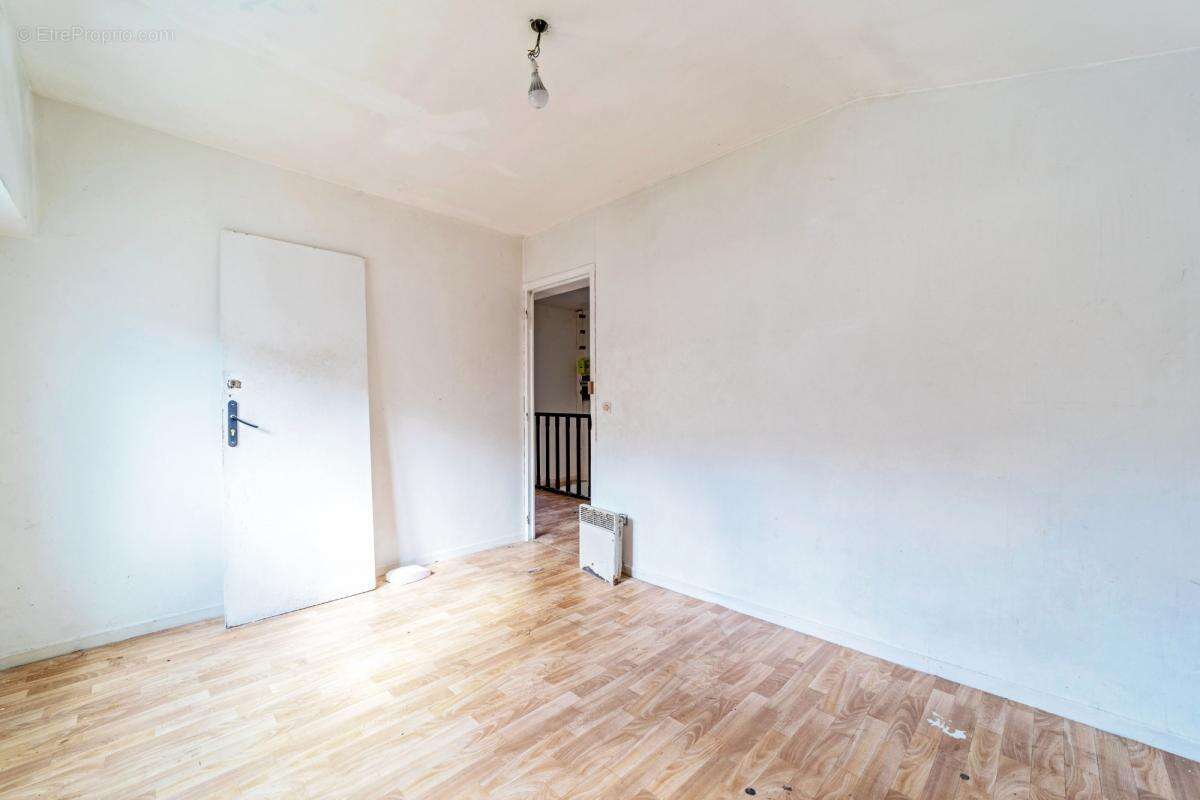 Appartement à VILLENEUVE-SAINT-GEORGES