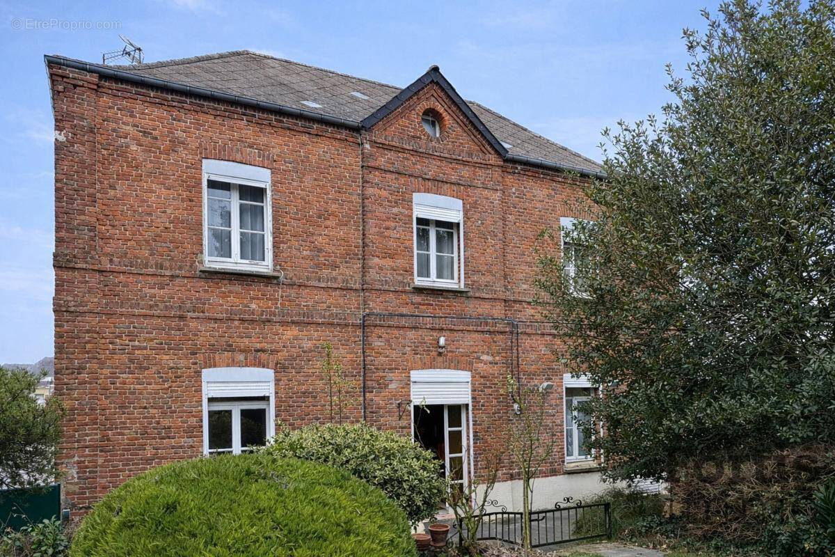 Maison à BEAUMONT-EN-CAMBRESIS