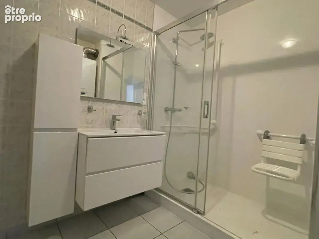 À montfort-sur-meu, un appartement qui a tout d'une petite maison ! - photo 7