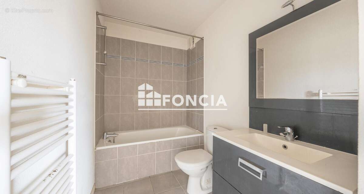 Appartement à VILLENAVE-D&#039;ORNON