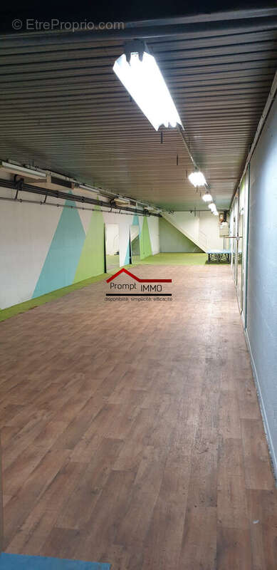 sous-sol - Commerce à AMPLEPUIS