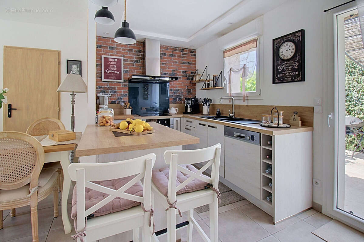 A VENDRE EN EXCLUSIVITE - Villa de 85m2 sur 411 m2 de terrain avec piscine et garage - photo 7