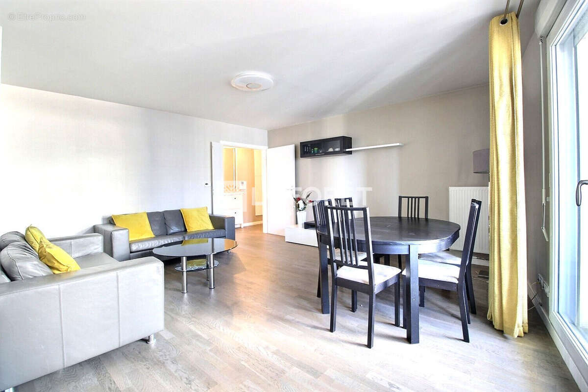 Appartement à GENNEVILLIERS