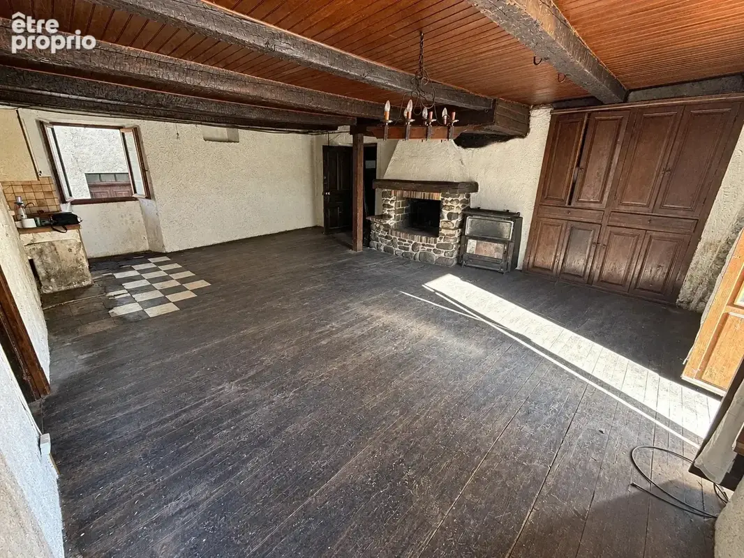 Appartement 3p de 85m²+ Terrasse 7.60m² + 3 caves + Grenier de 57.65m² - photo 7