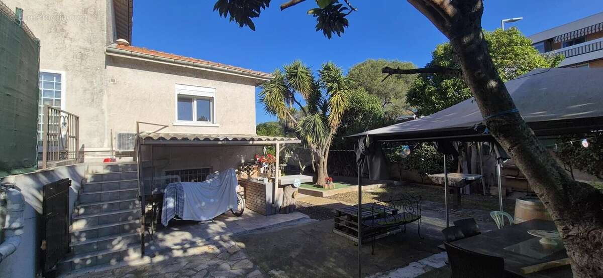 Appartement à SAINT-RAPHAEL