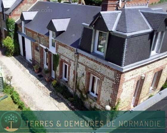 Maison à PONT-L&#039;EVEQUE