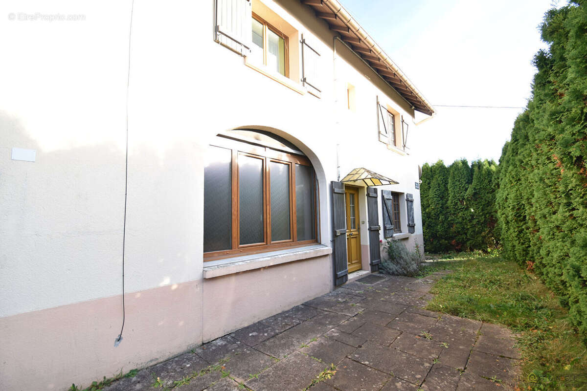 Maison à SAINT-LEONARD