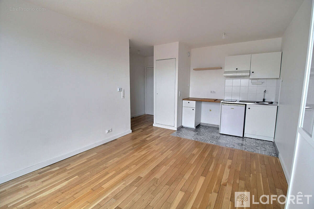 Appartement à LA GARENNE-COLOMBES