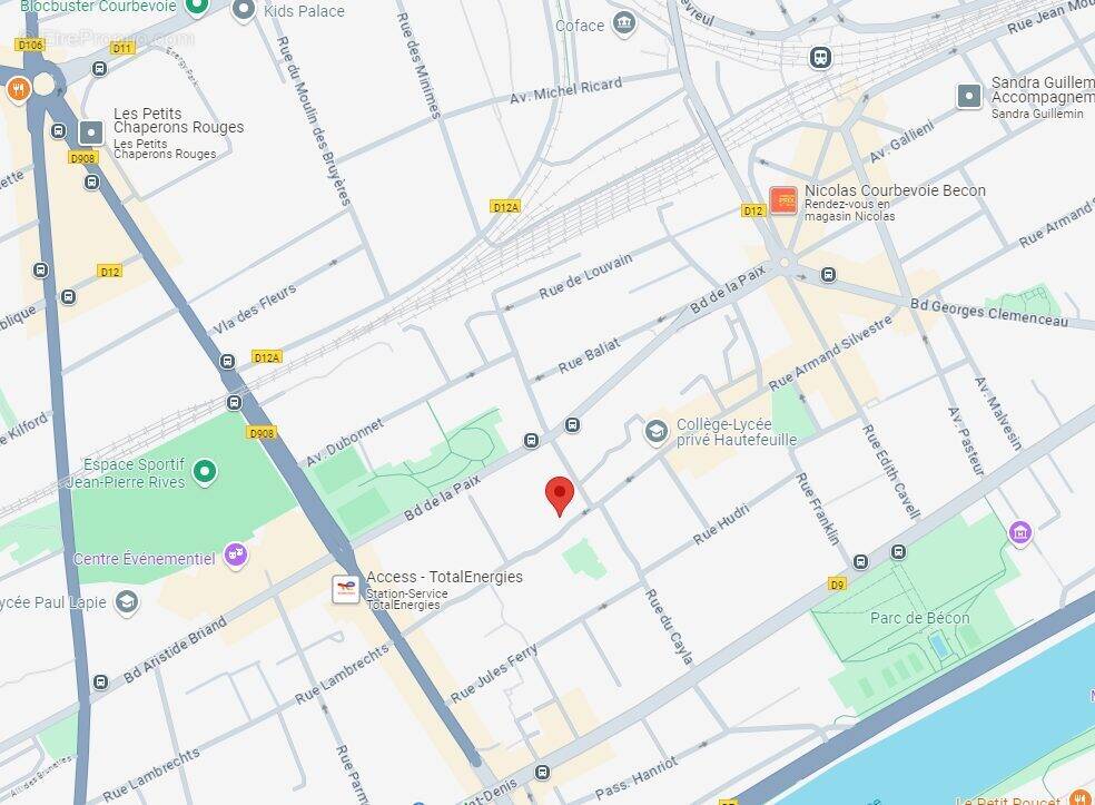 Parking à COURBEVOIE