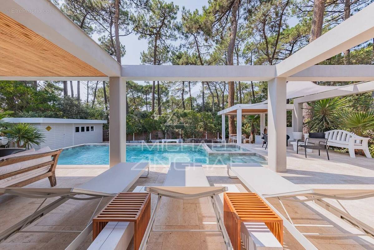 Maison à LE BOUSCAT