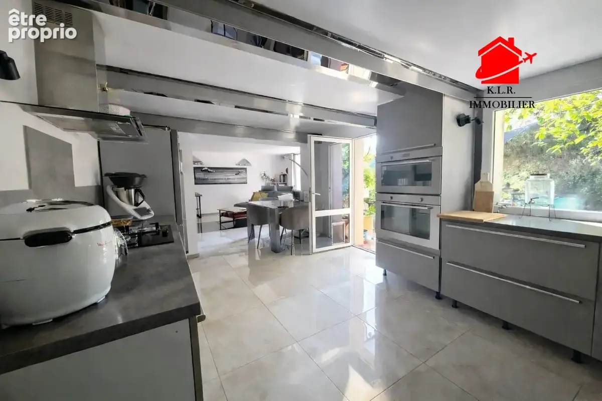 Maison 5 pièces 180 m² à vendre à Carros (06510) - photo 5