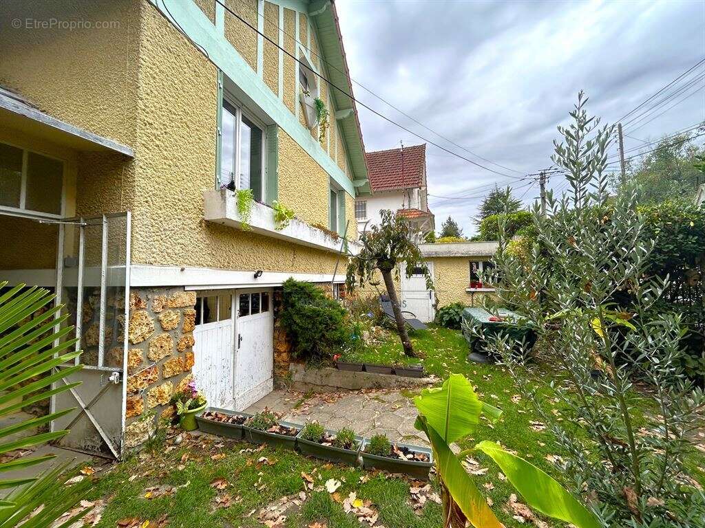 Maison à LE VESINET