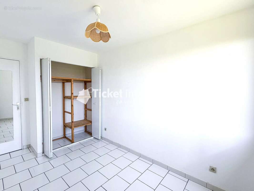 Maison à BEAUZELLE