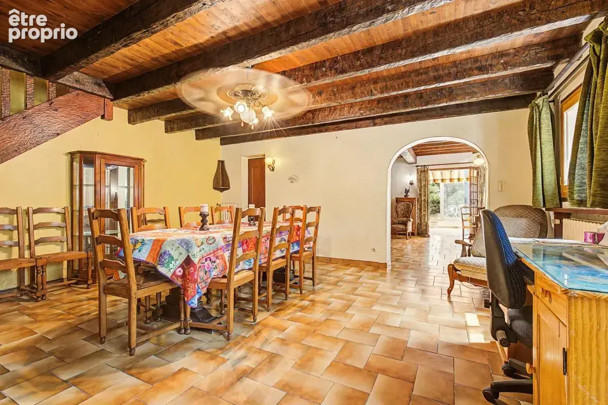 Maison de 10 pièces de 171 m² à Arles - photo 3