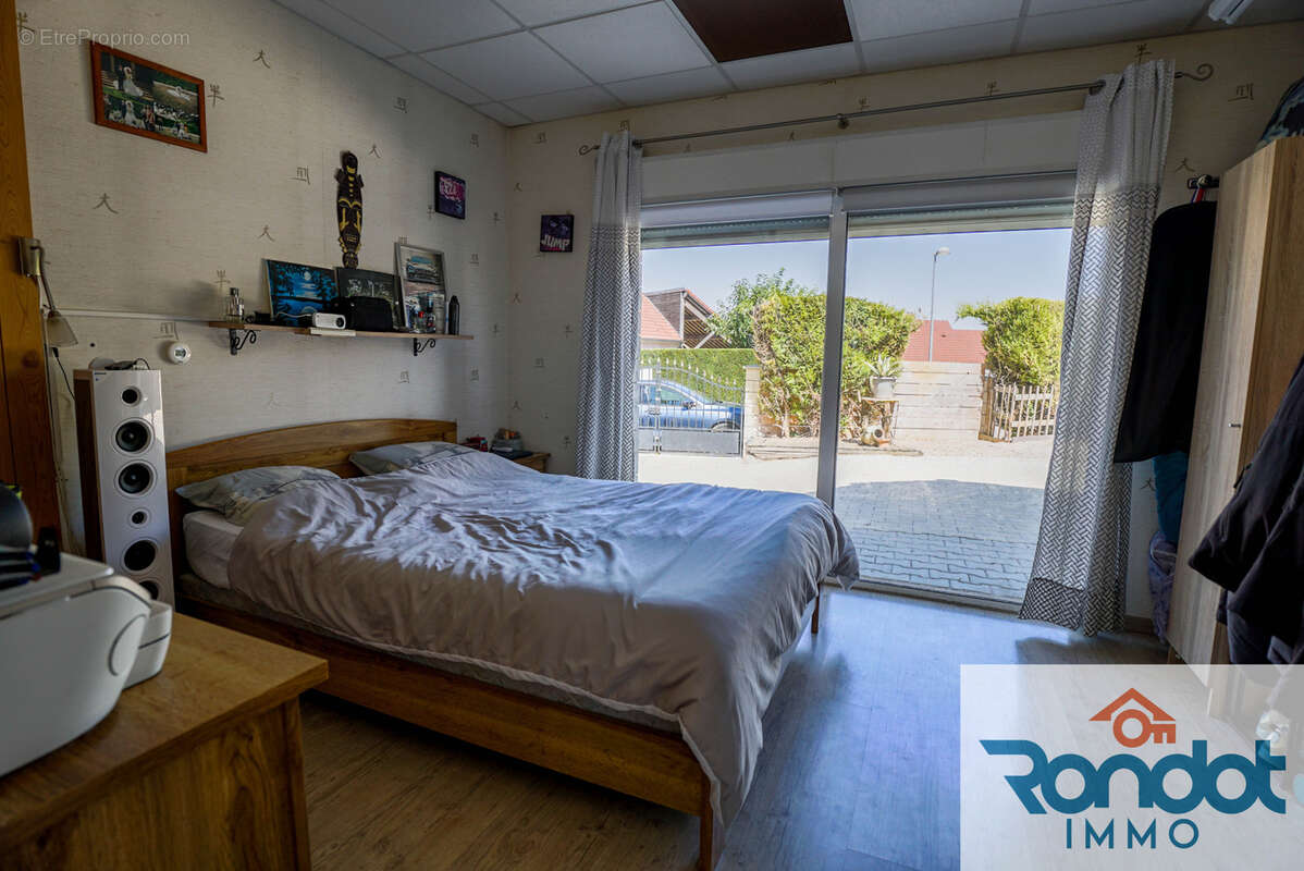 Maison à IS-SUR-TILLE