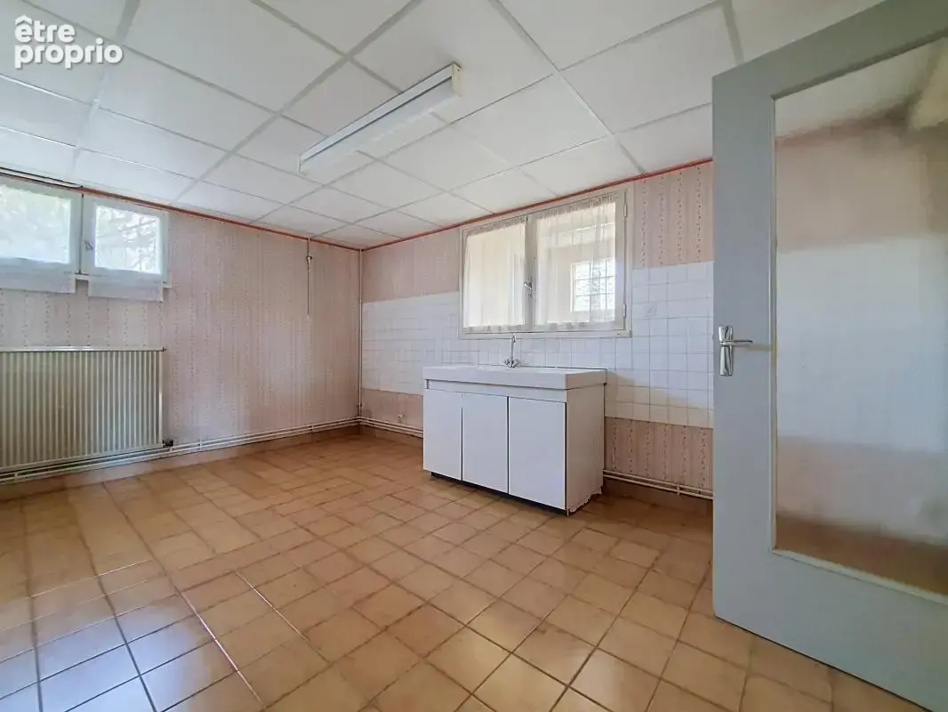 Maison - 2 Chambres - Sur 2 niveaux - Double garage - Jardin - Au calme - En bout d'impasse - photo 19