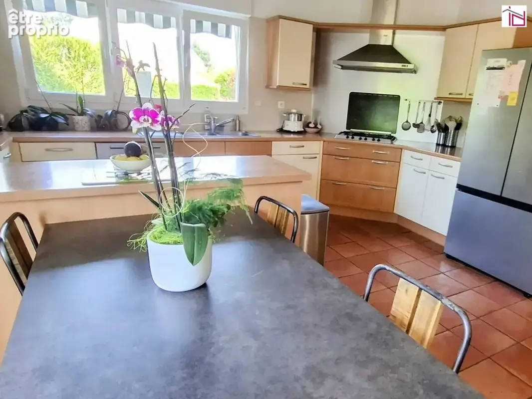 Maison 7 pièces 213 m² à vendre à Zillisheim (68720) - photo 2