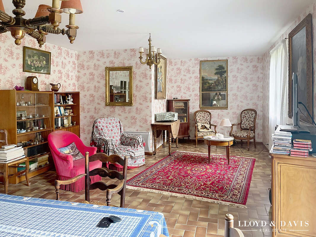 Maison 120 m² à Royan  - photo 2
