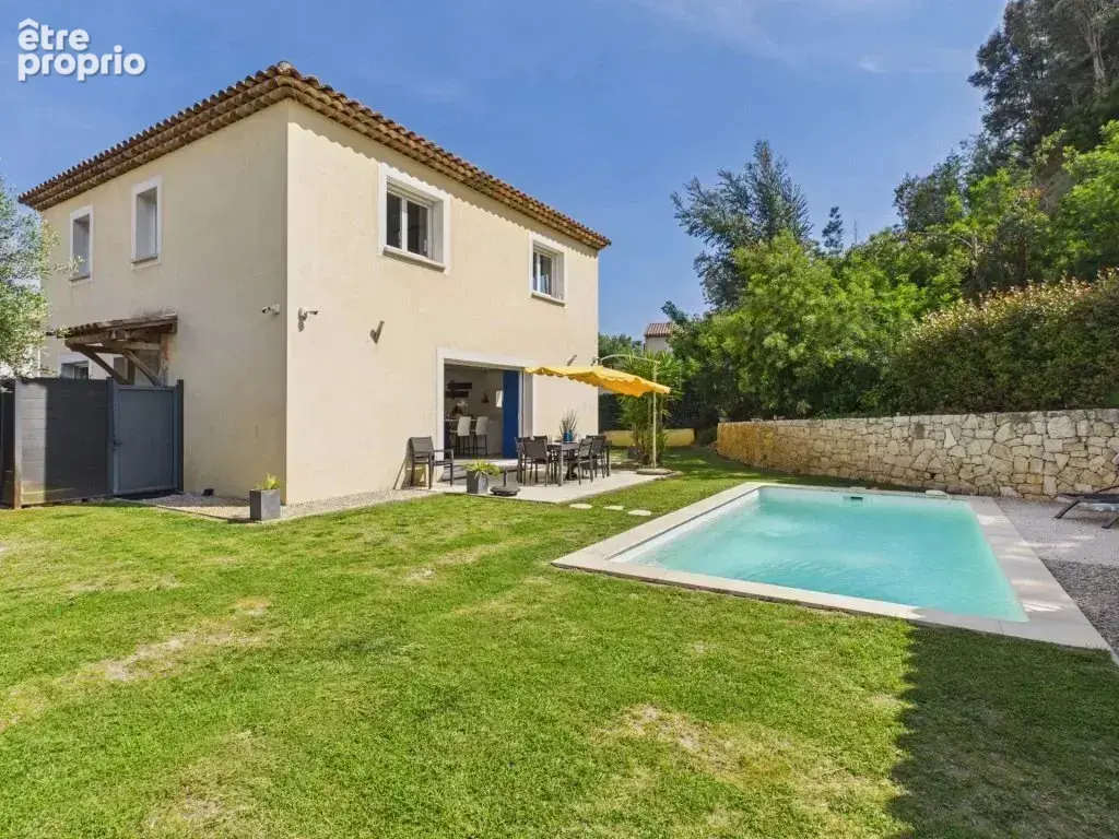 A vendre à Pégomas - Superbe Villa contemporaine de 144 m² avec piscine - photo 1