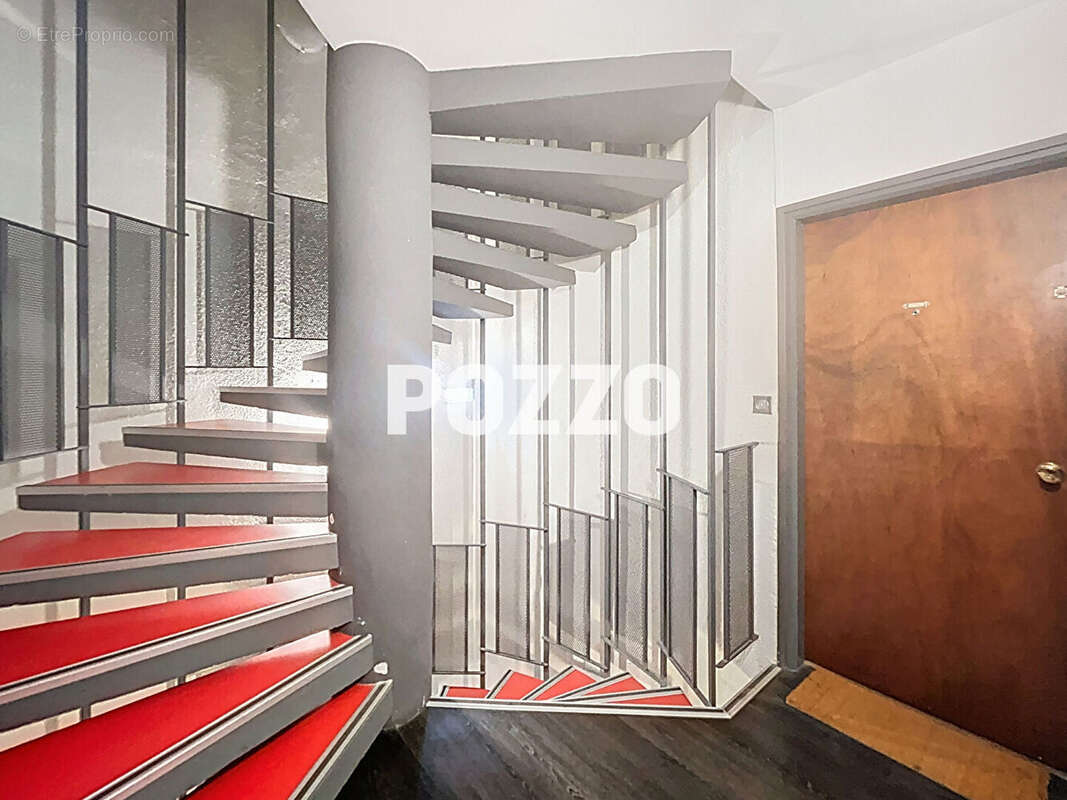 Appartement à JULLOUVILLE