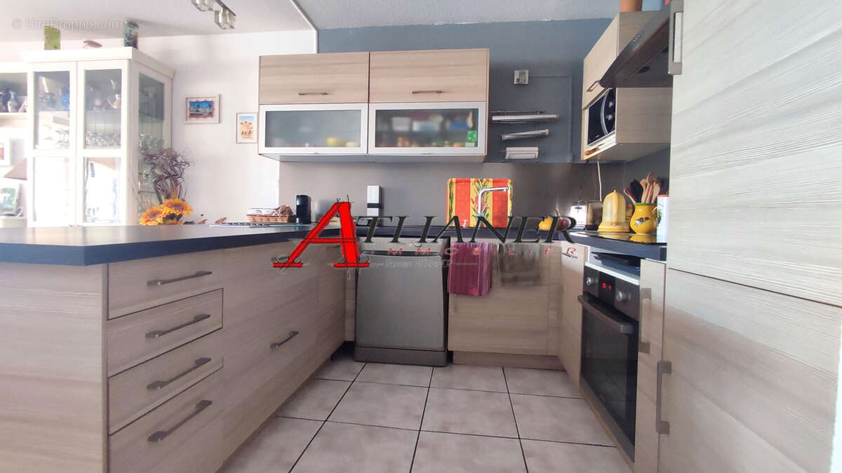 Appartement à SAINTE-MARIE