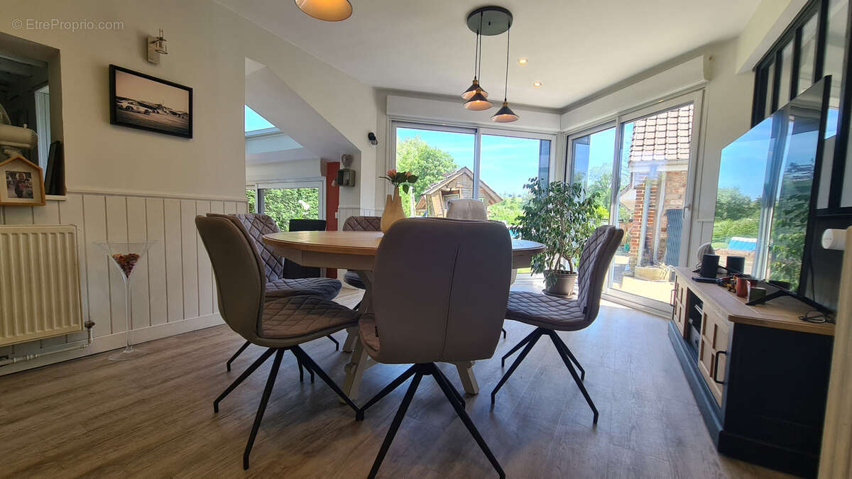 Maison à ESTREELLES