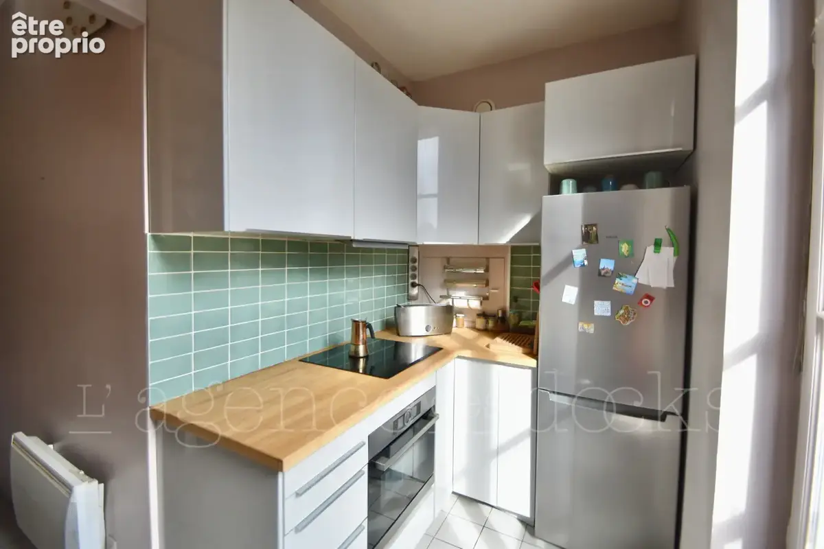 Bordeaux st pierre - vaste duplex 126m2 vue exceptionnelle sur place - photo 7