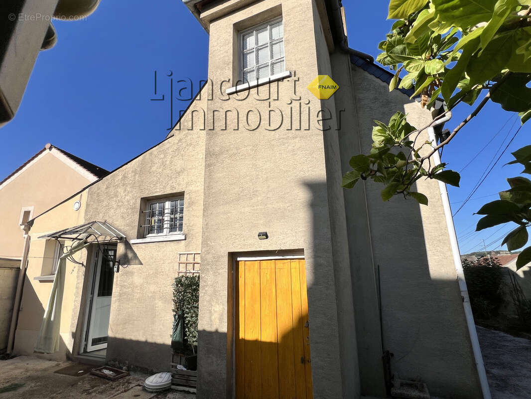 Maison indépendante pleine de charme à RANTIGNY 169900 € - photo 3