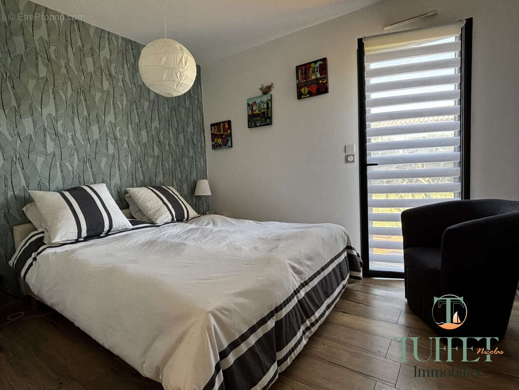 Maison 100 m² à Breuillet  - photo 8