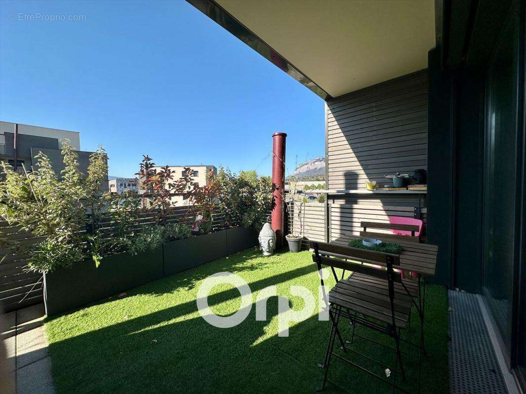 Appartement à CROLLES