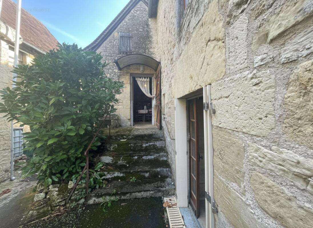 Maison à SAINT-ROBERT