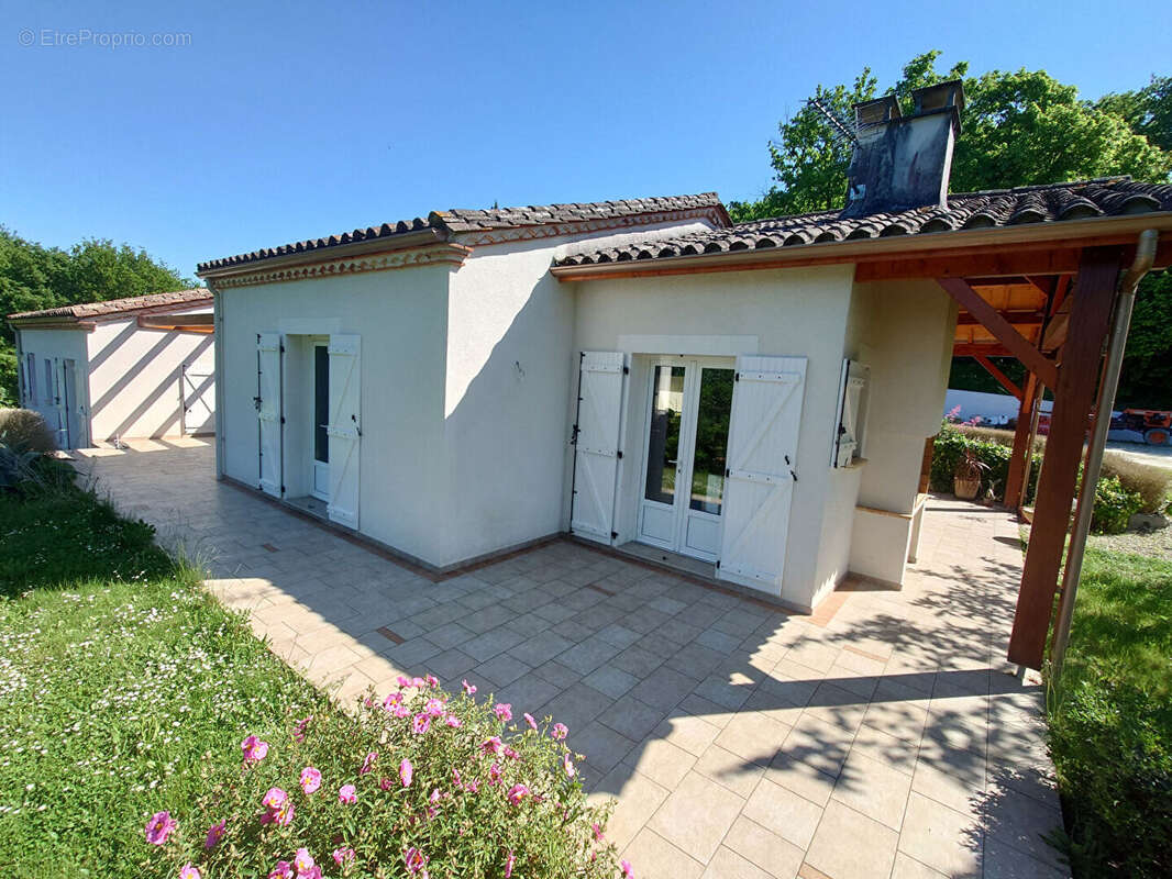 Maison à DOLMAYRAC