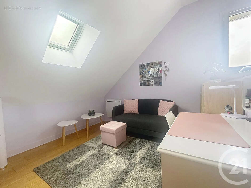 Maison à VARENNES-SUR-SEINE