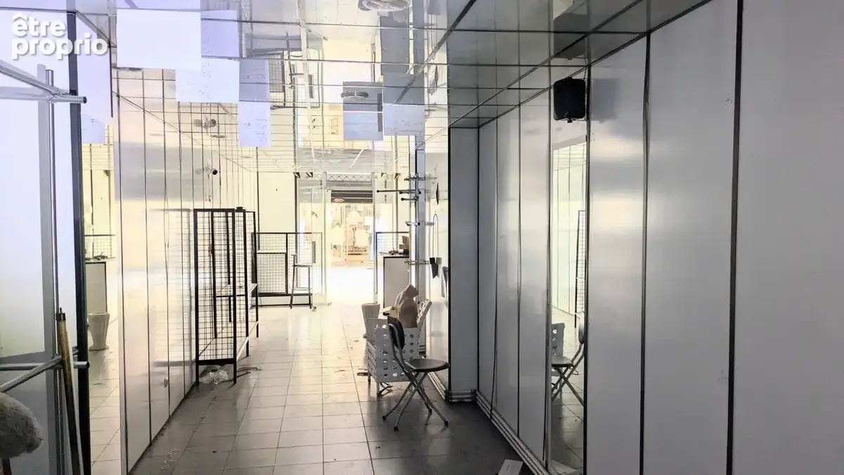 Hôtel boutique de style haussmannien à vendre + concept de brunch et de café   400 m2 avec vue sur les toits. - photo 14