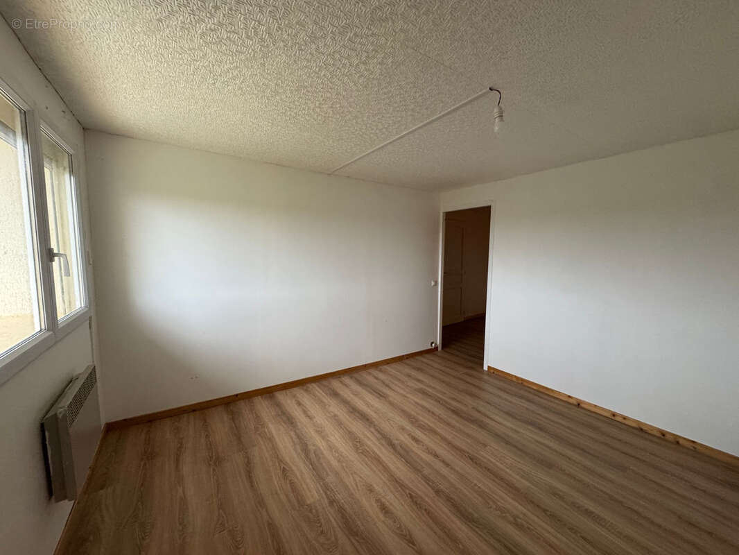 Maison à BOURBON-L'ARCHAMBAULT