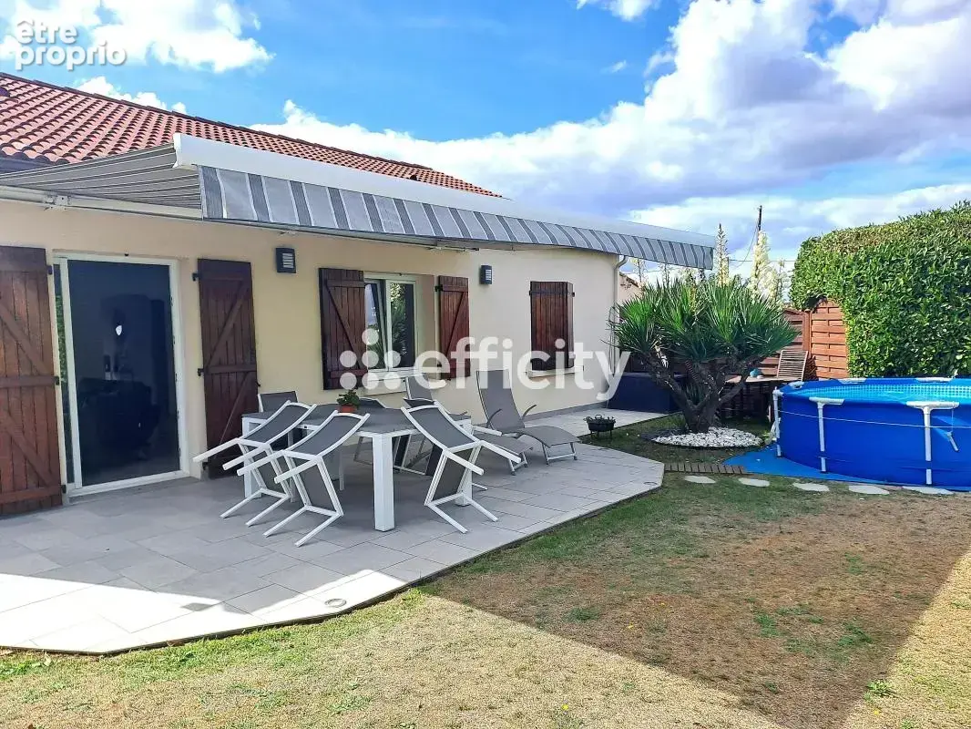 Maison à LES SORINIERES