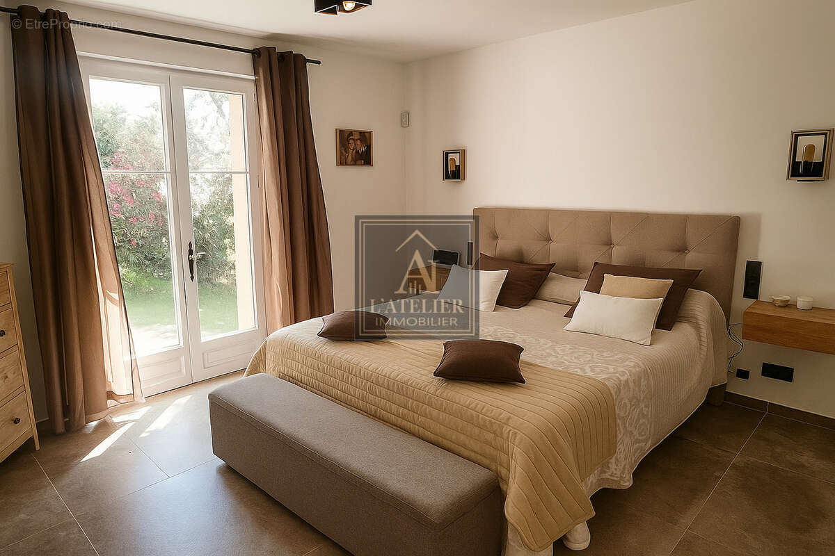 Maison à SOLLIES-TOUCAS