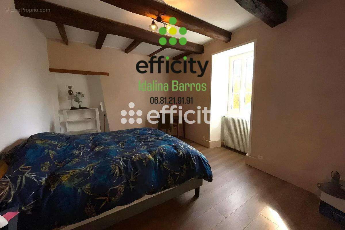 Maison à SAINT-AMANT-DE-BOIXE