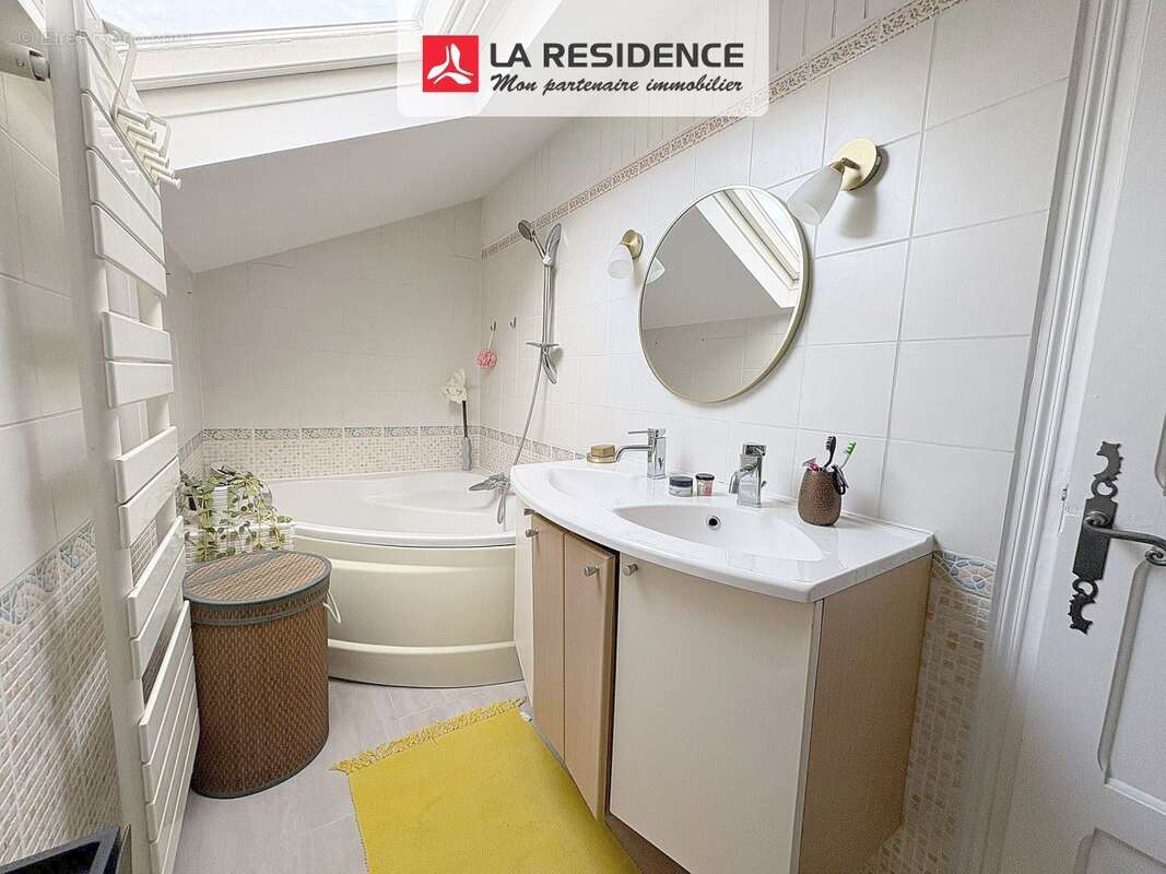 Maison à MONTIGNY-LES-CORMEILLES