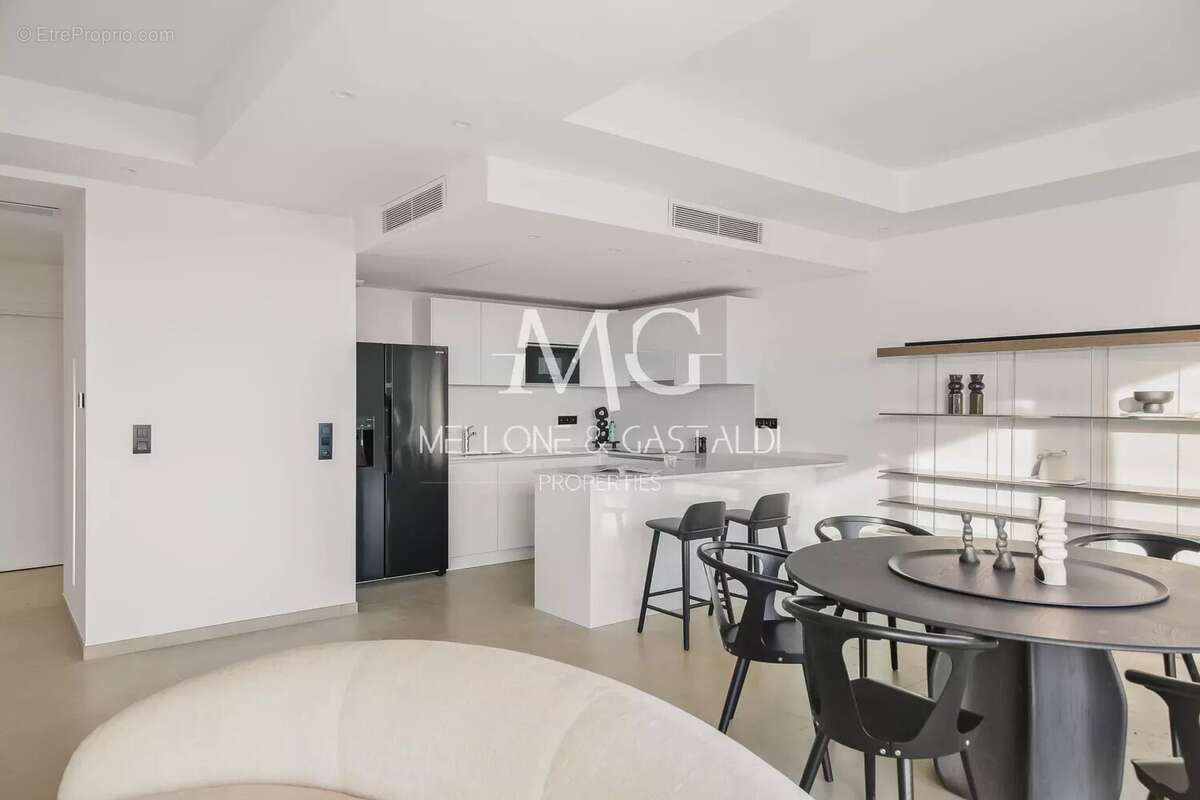 Cannes centre – penthouse d’exception – roof top – vue mer panoramique – 117 m² – 2 parkings - photo 24