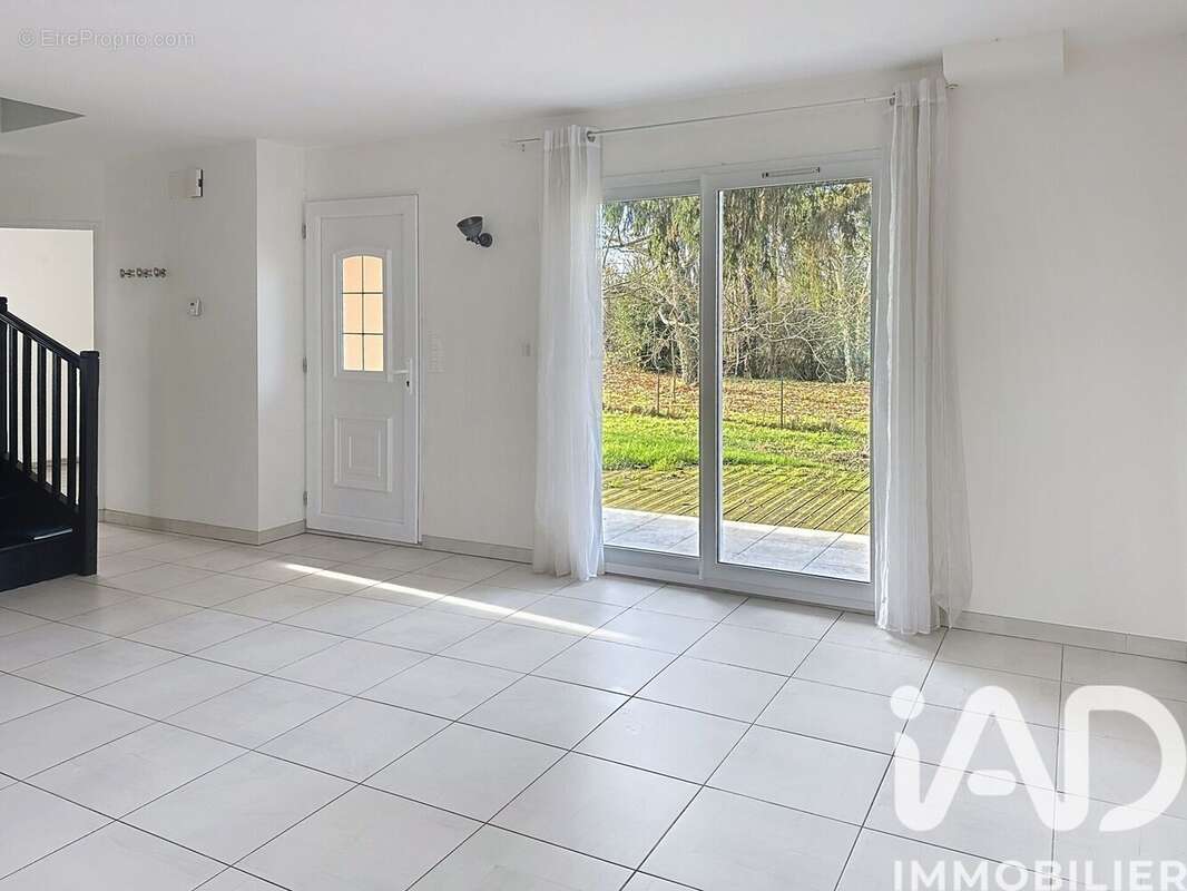 Photo 4 - Maison à BOUTIGNY