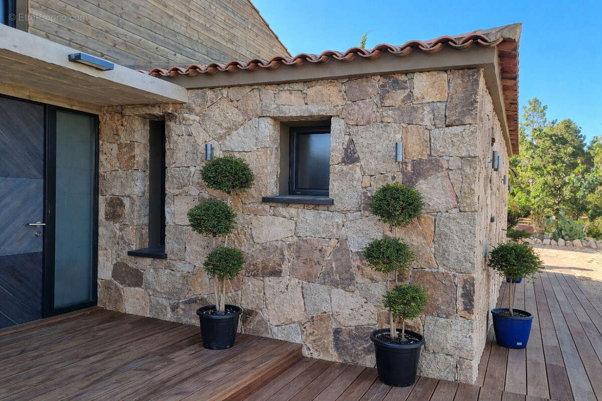 Maison à SAN-GAVINO-DI-CARBINI