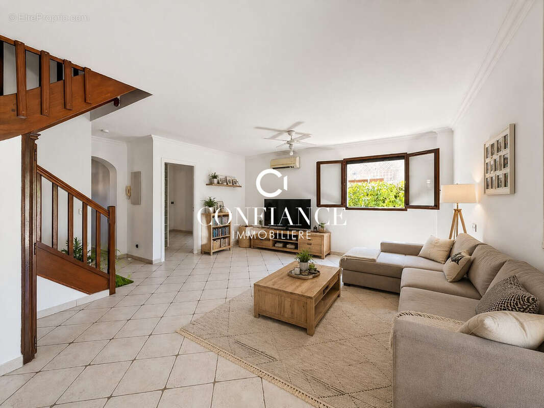 Maison à VILLENEUVE-LOUBET