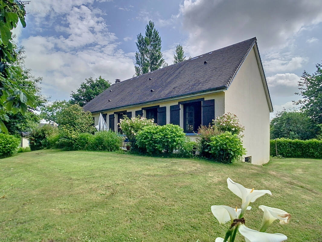 Maison à SAINT-SAUVEUR-LE-VICOMTE