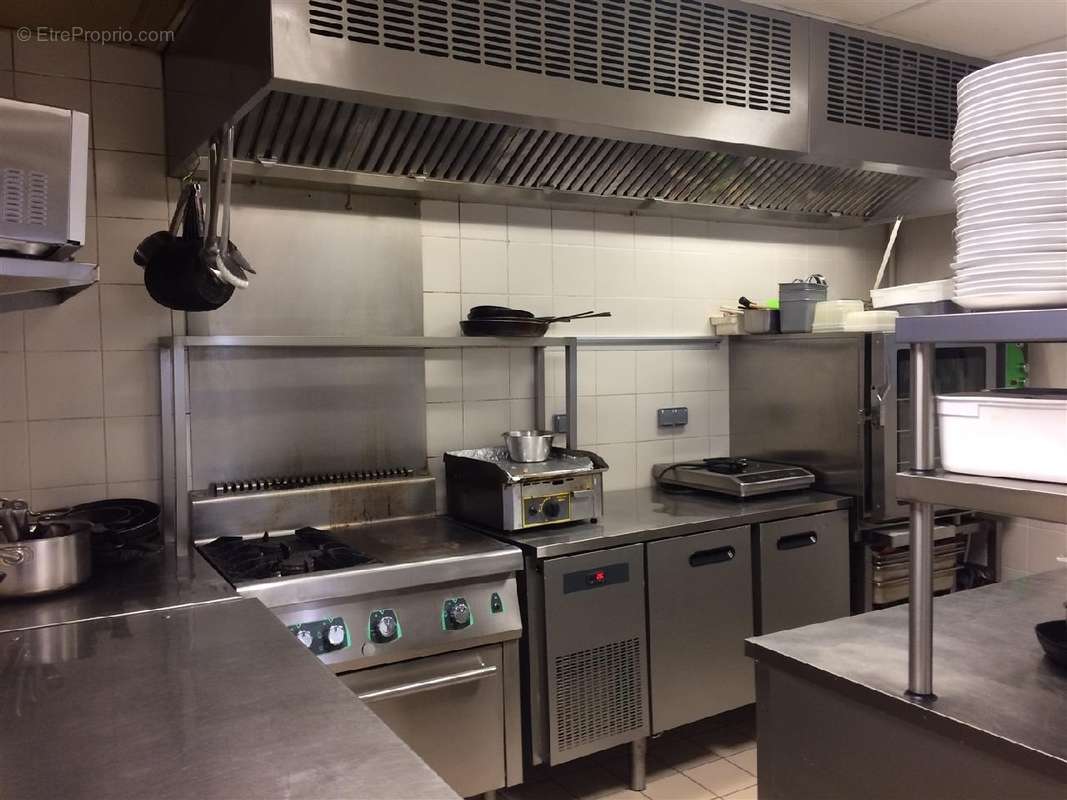 Commerce à LES HALLES