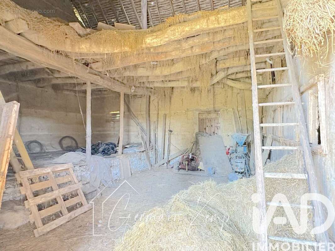 Maison 130 m² à Saint-Albin-De-Vaulserre  - photo 3
