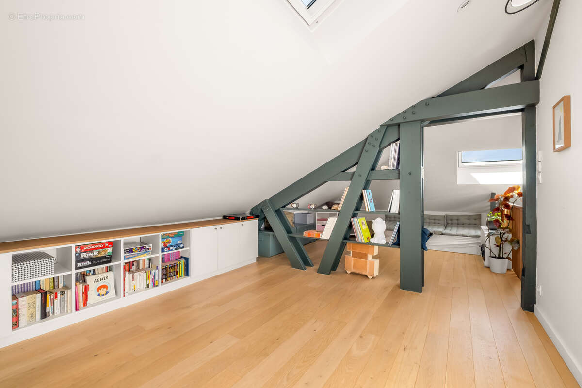 Appartement à SAINT-CYR-AU-MONT-D'OR