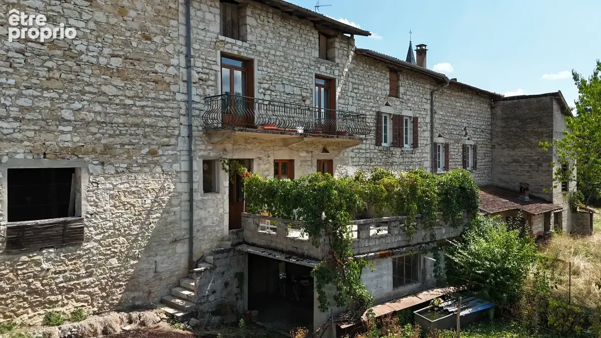 Maison centre -village PONCIN - photo 4