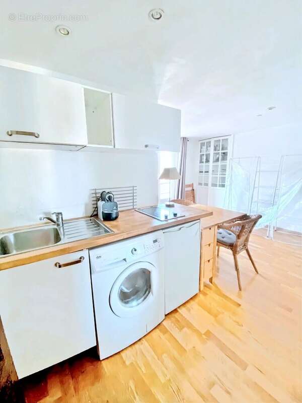 Appartement à PARIS-7E